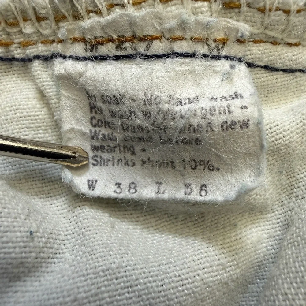 Vintage 1983 Levi's 501 Jeans Mens 34x32 Blue USA Made Button Fly Red Tab